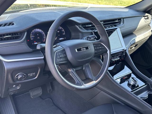 2025 Jeep Grand Cherokee Laredo X 4x4