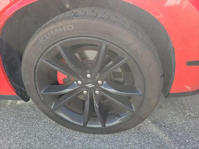 2017 Dodge Challenger SXT Plus