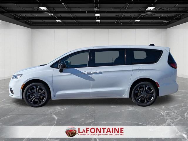 2026 Chrysler Pacifica PACIFICA SELECT AWD 2026 Chrysler Pacifica PACIFICA SELECT AWD