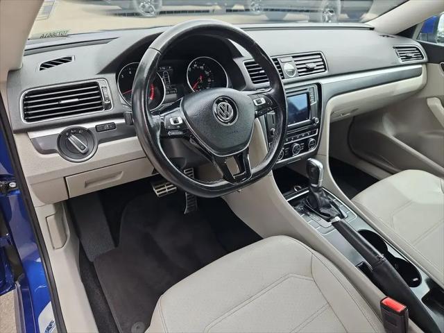 2017 Volkswagen Passat 1.8T R-Line