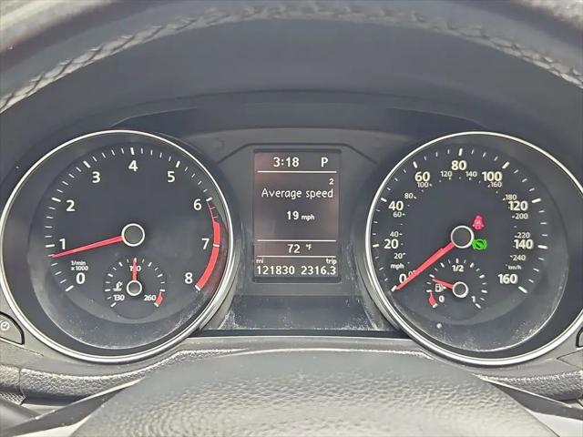 2017 Volkswagen Passat 1.8T R-Line