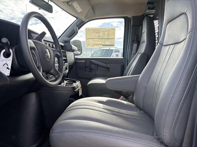 2025 Chevrolet Express Cargo Van RWD 2500 Regular Wheelbase WT