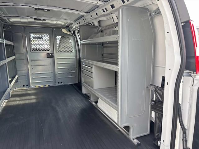 2025 Chevrolet Express Cargo Van RWD 2500 Regular Wheelbase WT