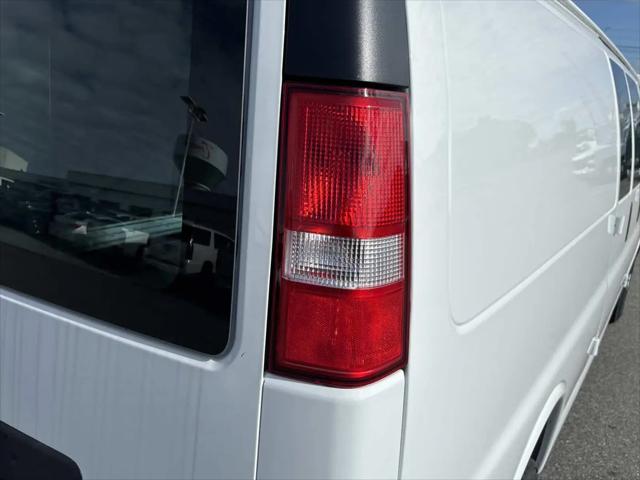2025 Chevrolet Express Cargo Van RWD 2500 Extended Wheelbase WT