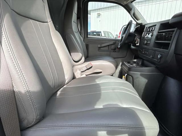 2025 Chevrolet Express Cargo Van RWD 2500 Extended Wheelbase WT