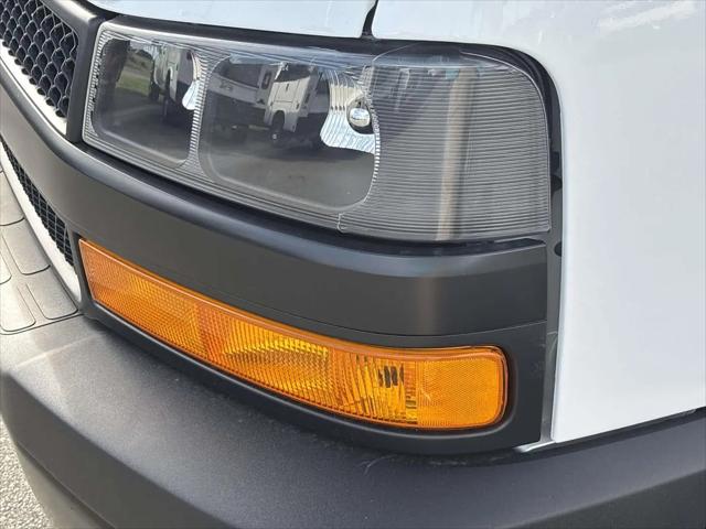 2025 Chevrolet Express Cargo Van RWD 2500 Regular Wheelbase WT