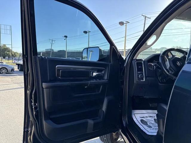 2018 Ram 3500 Laramie Crew Cab 4x4 8' Box
