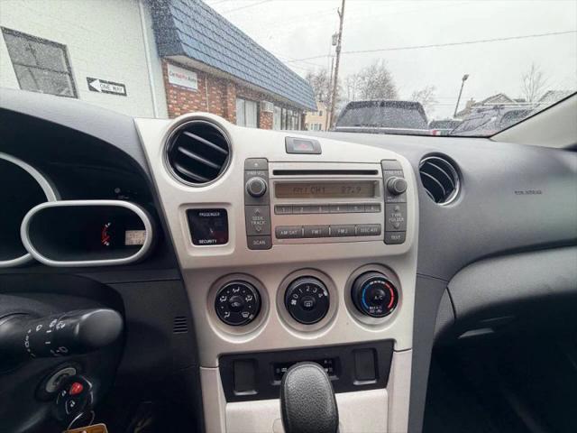 2009 Toyota Matrix Base