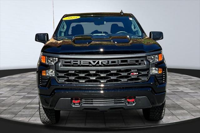 2025 Chevrolet Silverado 1500 4WD Crew Cab Short Bed Custom Trail Boss