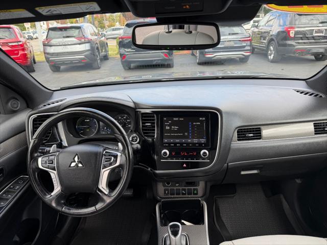 2022 Mitsubishi Outlander PHEV SEL S-AWC