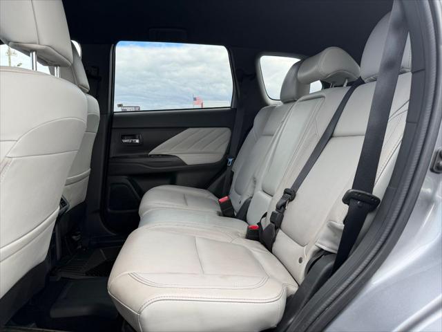 2022 Mitsubishi Outlander PHEV SEL S-AWC