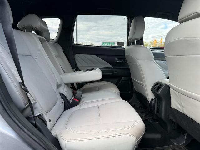 2022 Mitsubishi Outlander PHEV SEL S-AWC