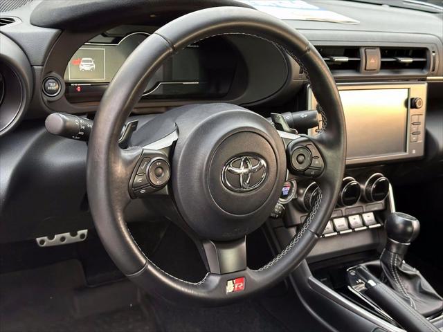 2023 Toyota GR86 Premium [16]