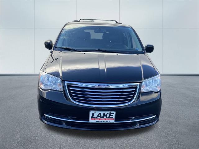 2012 Chrysler Town and Country Touring