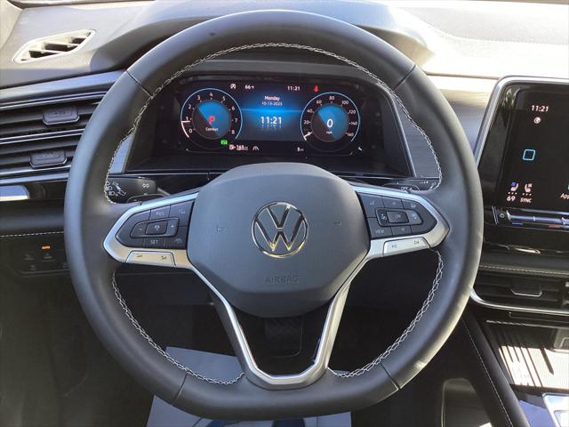2026 Volkswagen Atlas Cross Sport 2.0T SE w/Technology