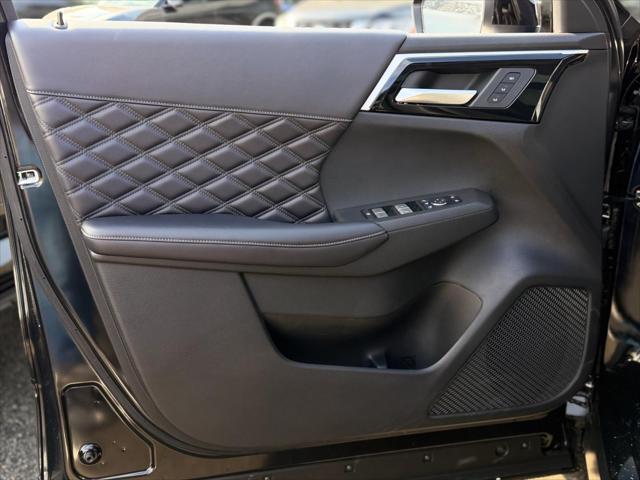 2025 Mitsubishi Outlander PHEV SEL S-AWC