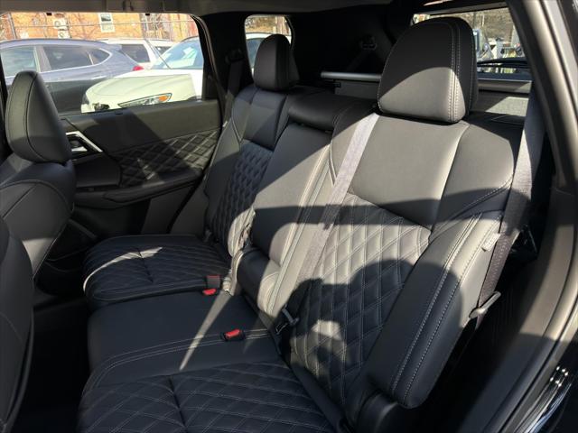 2025 Mitsubishi Outlander PHEV SEL S-AWC