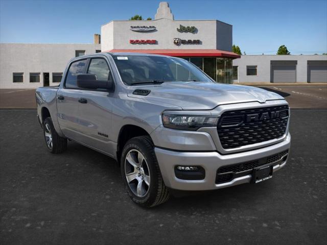 2025 Ram 1500 Tradesman Crew Cab 4x4 57 Box