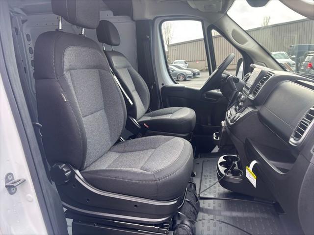 2026 Ram ProMaster Cargo Van SLT