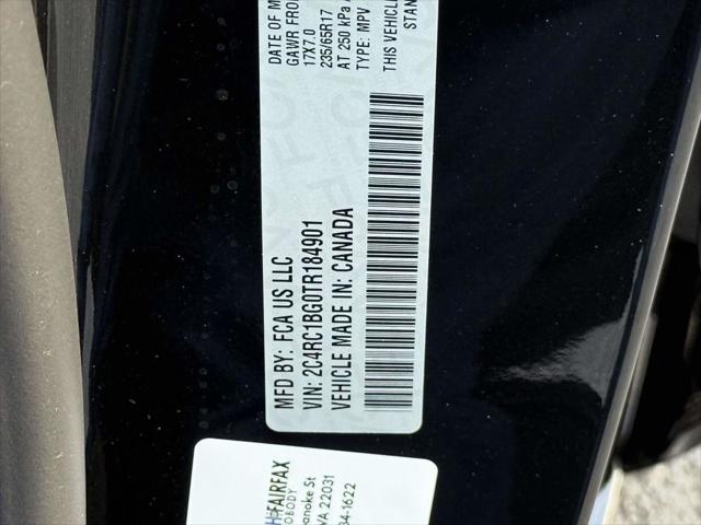 2026 Chrysler Pacifica Select