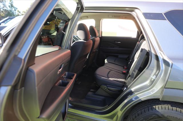 2022 Nissan Pathfinder S 2WD