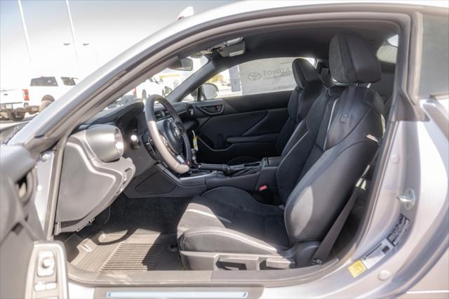 2025 Toyota GR86 Premium