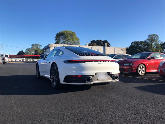 2024 Porsche 911 Carrera 4 GTS