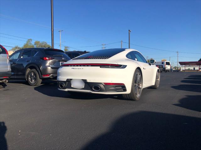 2024 Porsche 911 Carrera 4 GTS