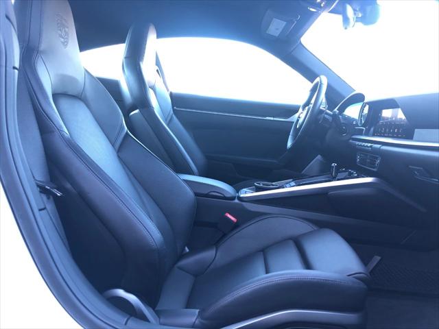 2024 Porsche 911 Carrera 4 GTS