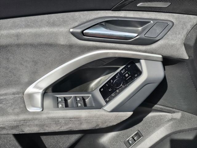 2025 Audi SQ5 Premium Plus TFSI quattro S tronic