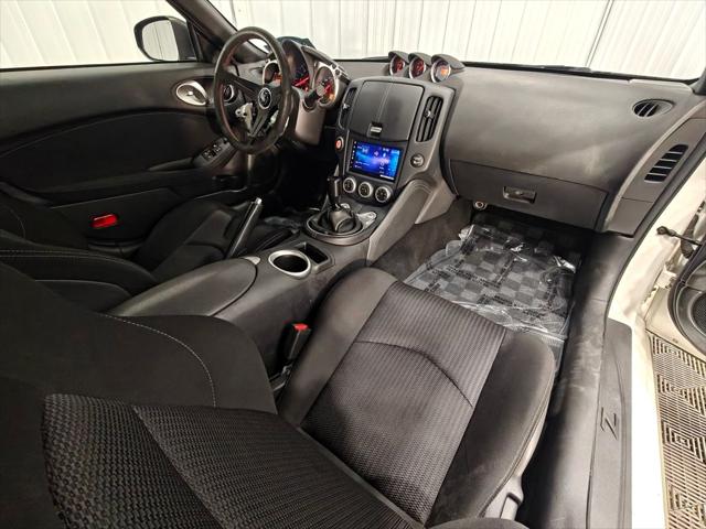 2016 Nissan 370Z Sport