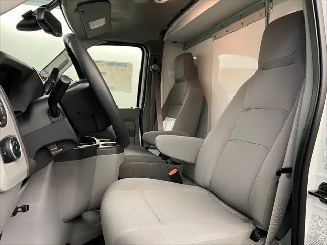 2026 Ford E-350 Cutaway Base