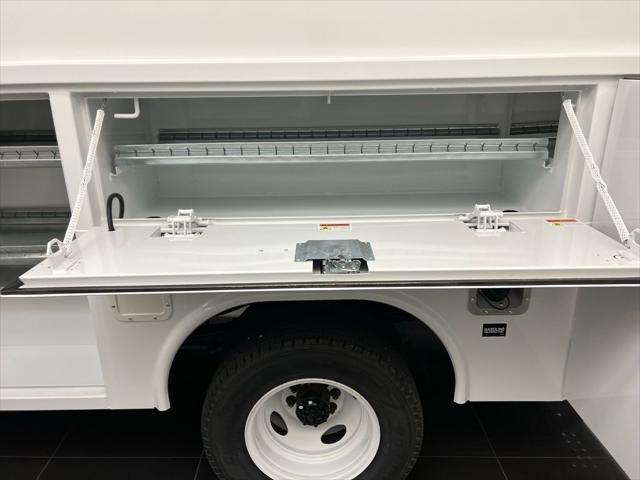 2026 Ford E-350 Cutaway Base