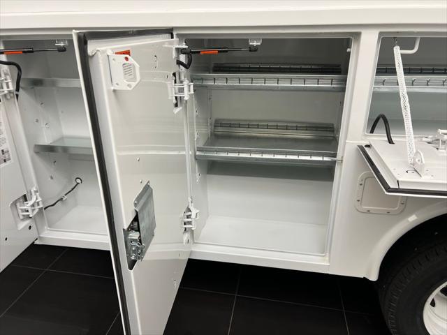 2026 Ford E-350 Cutaway Base
