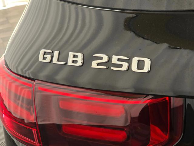 2025 Mercedes-Benz GLB 4MATIC