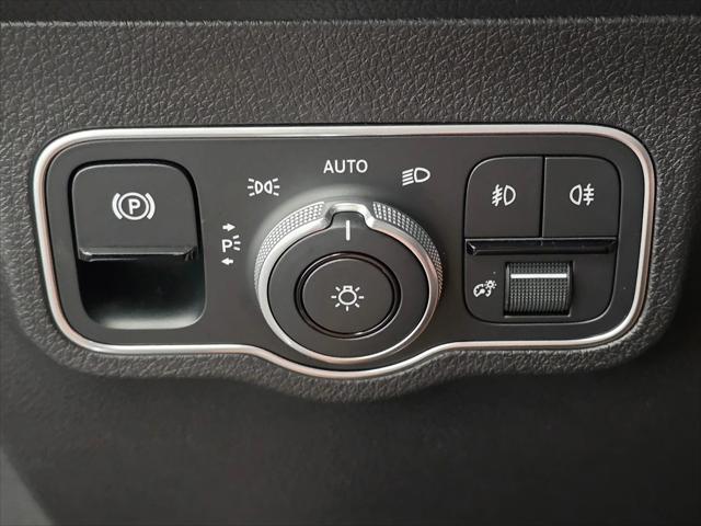 2025 Mercedes-Benz GLB 4MATIC