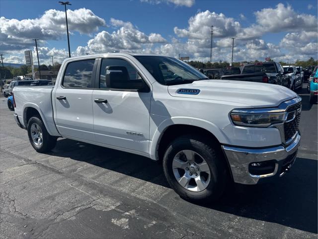 2025 RAM 1500 Lone Star Crew Cab 4x4 57 Box