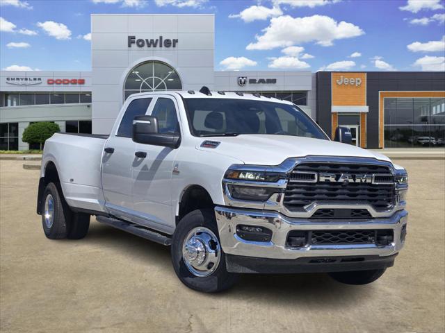 2026 RAM Ram 3500 RAM 3500 TRADESMAN CREW CAB 4X4 8 BOX