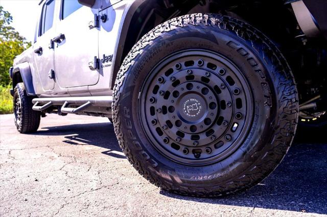 2020 Jeep Gladiator Sport S 4X4 2020 Jeep Gladiator Sport S 4X4