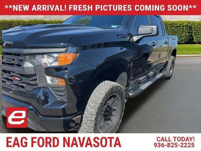 2024 Chevrolet Silverado 1500 4WD Crew Cab Short Bed Custom Trail Boss