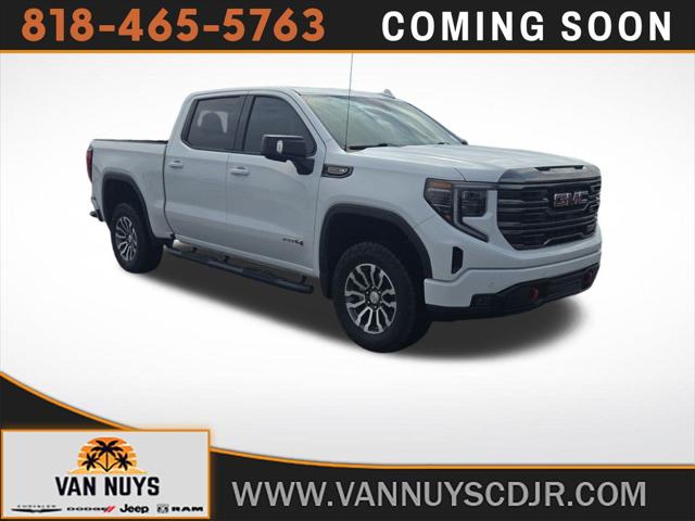 2023 GMC Sierra 1500 4WD Crew Cab Short Box AT4
