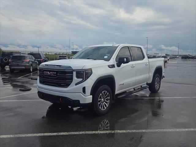 2023 GMC Sierra 1500 4WD Crew Cab Short Box AT4