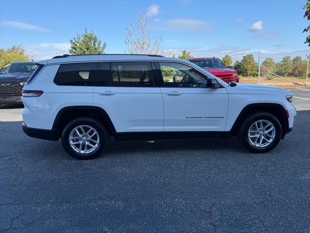 2023 Jeep Grand Cherokee L Laredo 4x2
