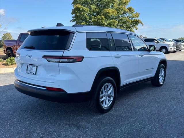 2023 Jeep Grand Cherokee L Laredo 4x2