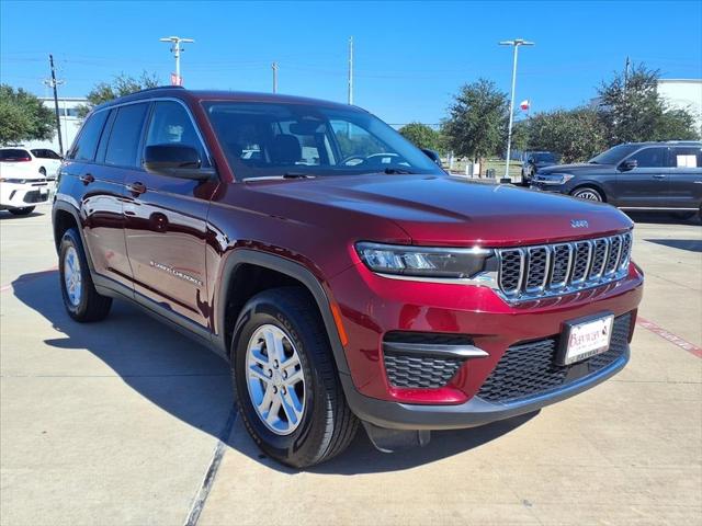 2024 Jeep Grand Cherokee Laredo 4x2 2024 Jeep Grand Cherokee Laredo 4x2