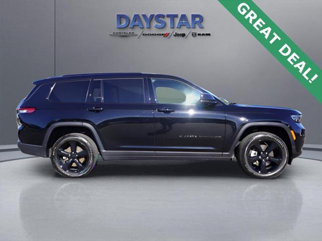 2022 Jeep Grand Cherokee L Altitude 4x4 2022 Jeep Grand Cherokee L Altitude 4x4