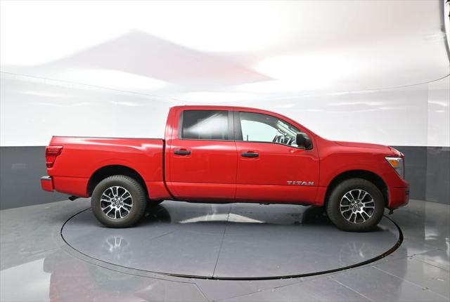 2022 Nissan TITAN Crew Cab SV 4x4 2022 Nissan TITAN Crew Cab SV 4x4