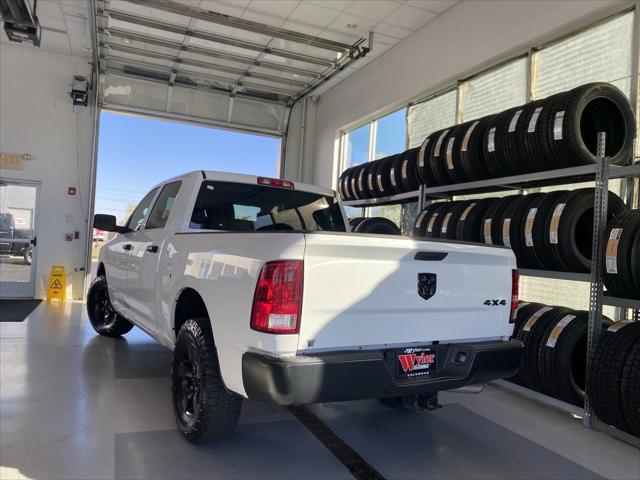 2021 RAM 1500 Classic Tradesman Crew Cab 4x4 57 Box 2021 RAM 1500 Classic Tradesman Crew Cab 4x4 57 Box