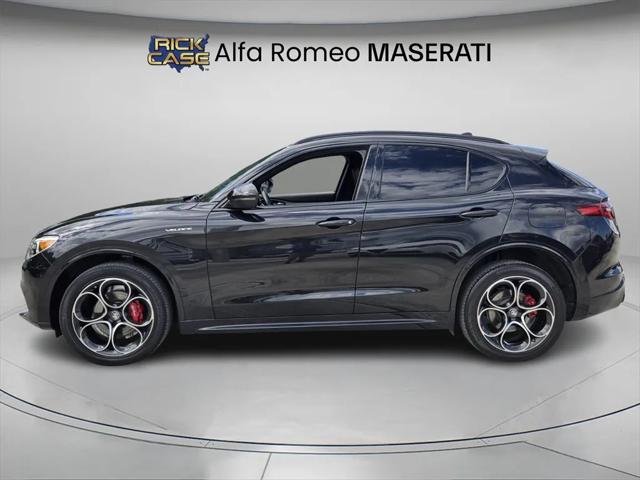 2023 Alfa Romeo Stelvio Veloce AWD 2023 Alfa Romeo Stelvio Veloce AWD