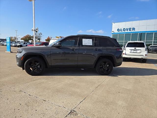 2022 Jeep Grand Cherokee Altitude 4x4 2022 Jeep Grand Cherokee Altitude 4x4